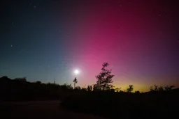 Red Aurora Glow