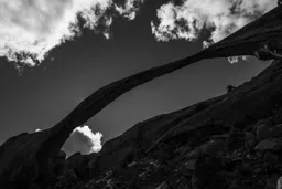 Midday at Landscape Arch